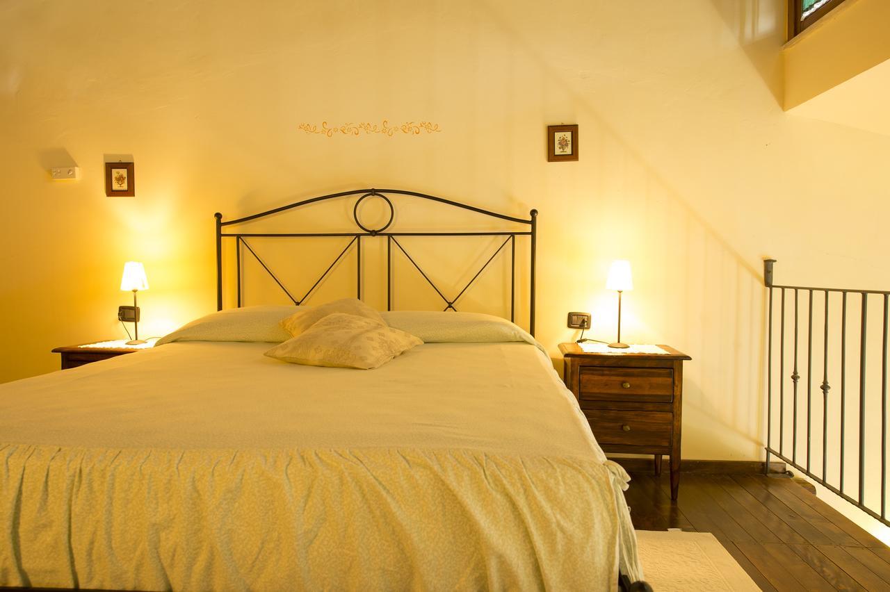 Agriturismo Poggio Corbello La Pesta Экстерьер фото